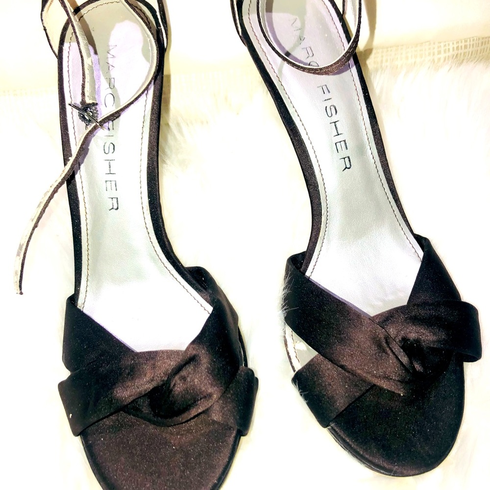 Marc Fisher classic heels